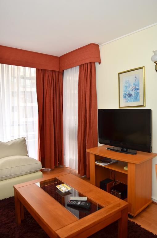 Rent A Home Bosque Norte Santiago du Chili Extérieur photo